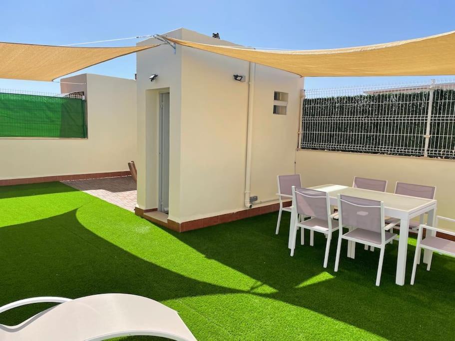 Khelok Home Águilas Екстериор снимка